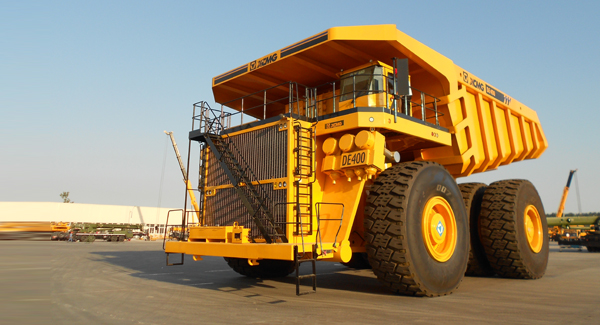 全球最大的DE400礦用自卸車在明升ms88成功下線