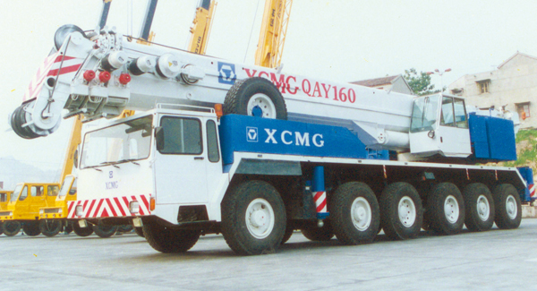 明升ms88成功研發亞洲最大160噸全地面起重機